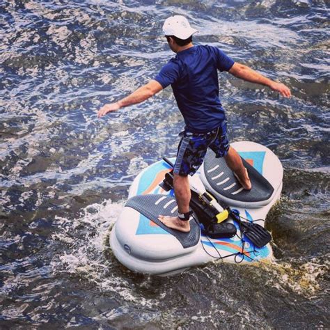 WaterBlade Stingray Motorized Water Board » Petagadget