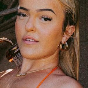 Erika Calabrese - Age, Family, Bio | Famous Birthdays