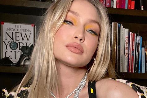 The Story Behind Gigi Hadid's Mom-and-daughter Necklaces | vlr.eng.br