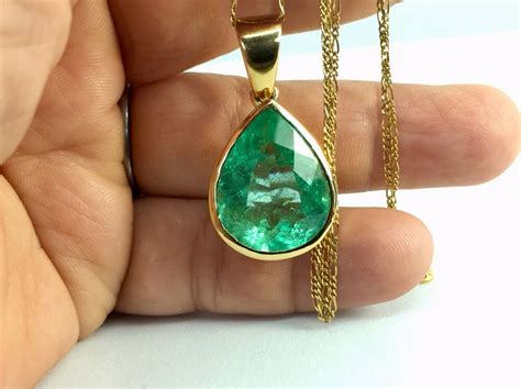 16.50 Carat Certified Natural Colombian Emerald Pendant Necklace – EmeraldsMaravellous