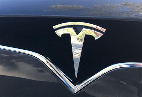 2017 Tesla Model X review: First drive Tesla Model X, Diamond Life ...