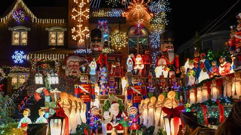 Dyker Heights Christmas Lights, New York City - Book Tickets & Tours