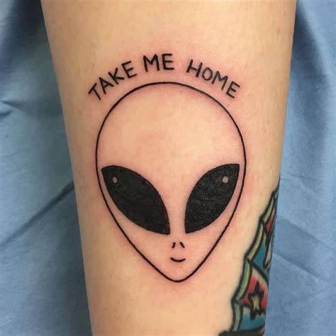 19 of the Best Alien Head Tattoos Ever Cool Wrist Tattoos, Weird Tattoos, Badass Tattoos, Cute ...