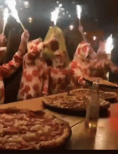 Dancing Pizza GIFs - Get the best GIF on GIPHY