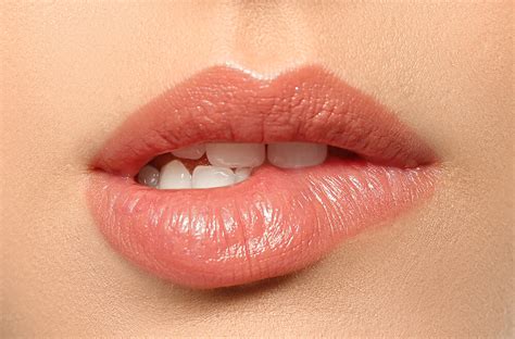 Lip Biting and Its Effects on Oral Health is the #1 Reason to Stop this Habit