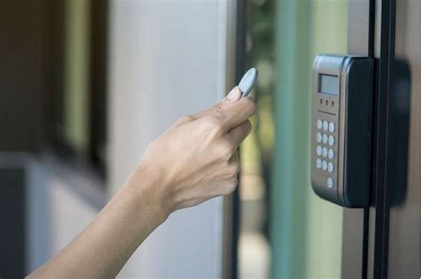 Key Card & Key Fob Entry Systems: A Guide to Access Control