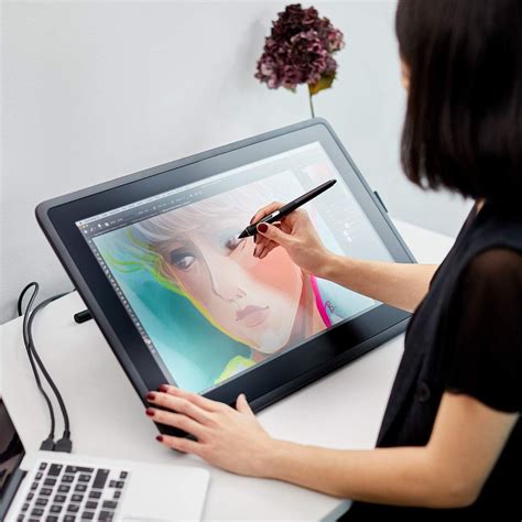 50 Wonderfully Creative Gifts for Digital Artists | Drawing tablet ...