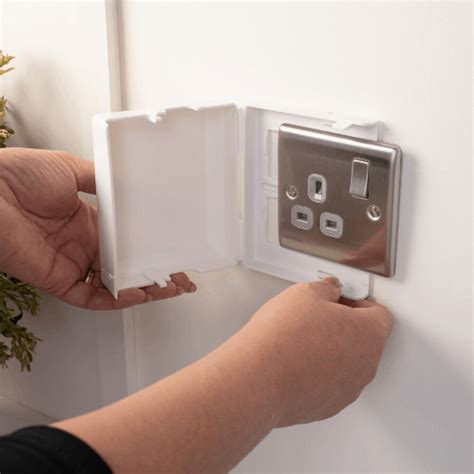 SocketLoc Plug Socket Cover - Single - Fingershield Safety (Ireland)