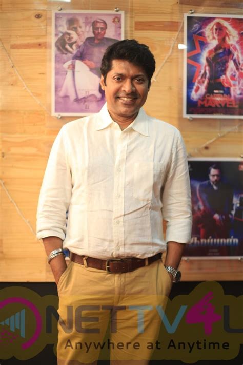 Magizh Thirumeni Wiki, Biography, Age, Career, Height, Wife, Images ...