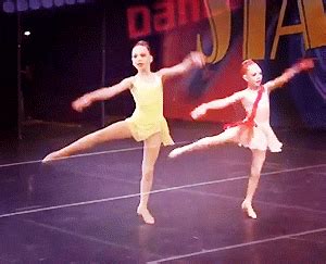 Dance Moms Dm GIF - Find & Share on GIPHY