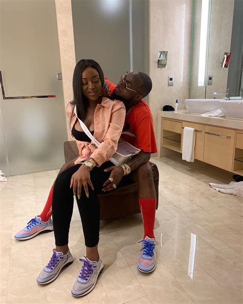 Davido Poses With His Girlfriend Chioma And Her Hair - Celebrities - Nigeria