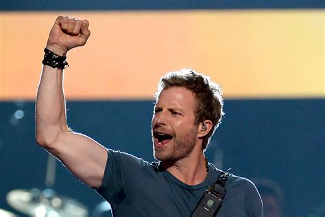 Dierks Bentley Plots 2023 ‘Gravel & Gold’ Summer Tour | WKKY Country 104.7