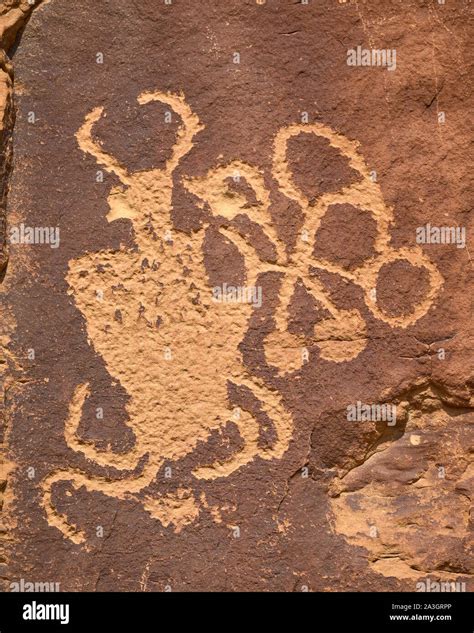 Native American Rock Art in Nine-mile Canyon, Utah, USA Stock Photo - Alamy