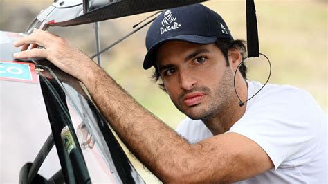 Carlos Sainz told off by FIA after video posted of his dad which saw ...