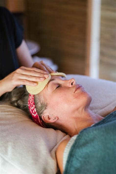 Lady getting massage in spa salon · Free Stock Photo