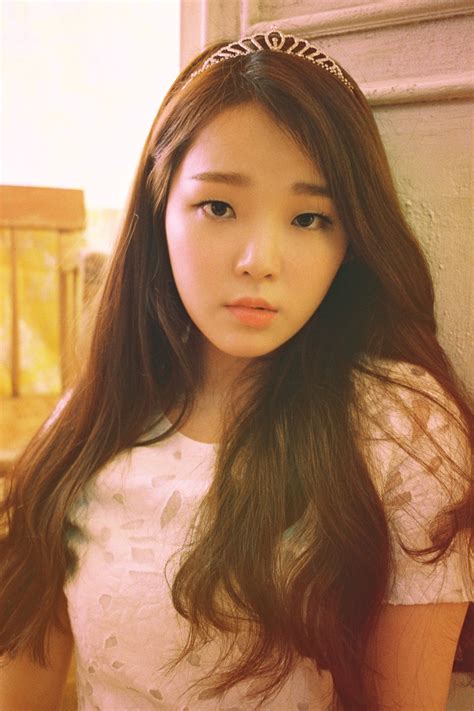 Seunghee (Oh My Girl) Profile - K-Pop Database / dbkpop.com