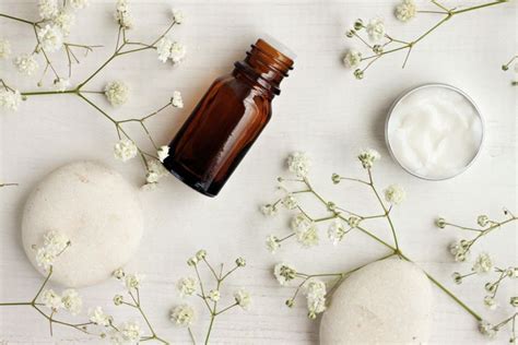 Aromatherapy Is A Perennial Wellness Trend -- But Buyer Beware | HuffPost Life