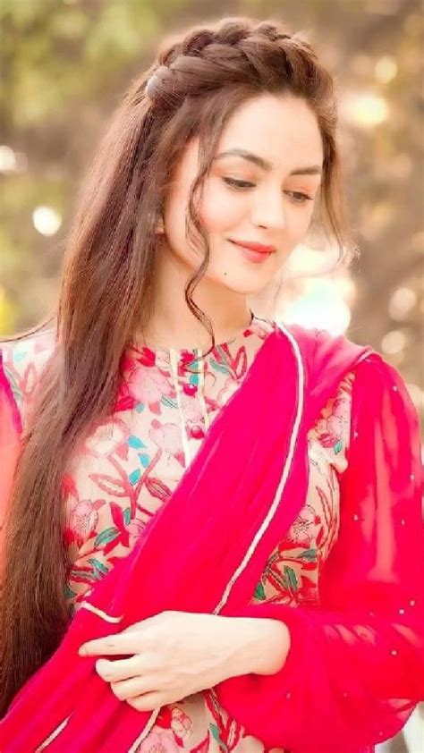 Pin by hira khan on Pins by you | Long hair styles, Hair styles, Hairstyles for gowns