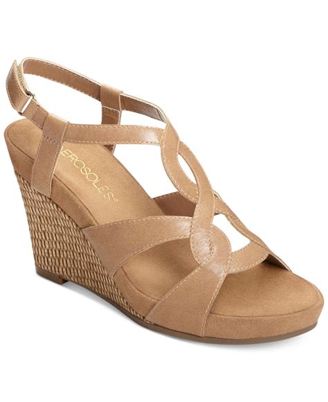 Lyst - Aerosoles Fabuplush Wedge Sandals in Natural