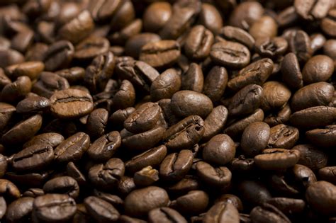 Roasted coffee beans HD wallpaper | Wallpaper Flare