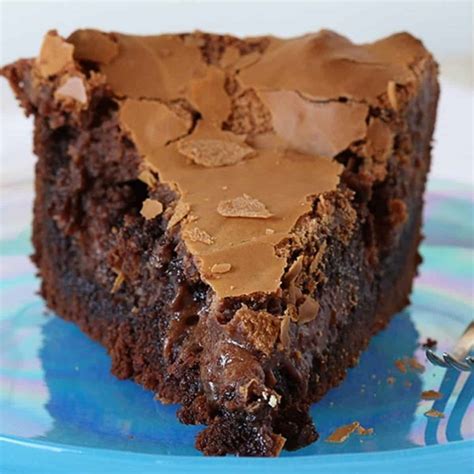 Gooey Brownie Cake Recipe