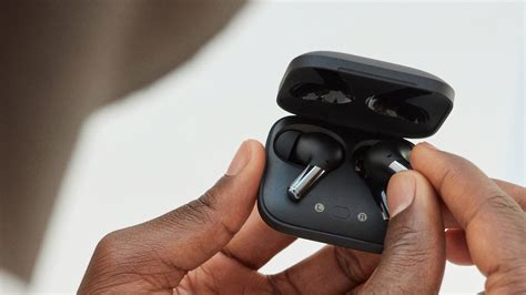 OnePlus unveils the Buds Pro: Wireless earbuds with ANC and 38 hours of battery life - SoyaCincau