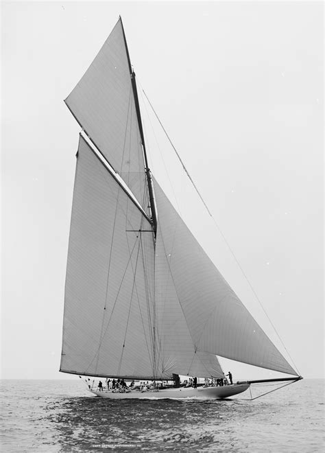 Sailing, Classic sailing, Sailing yacht