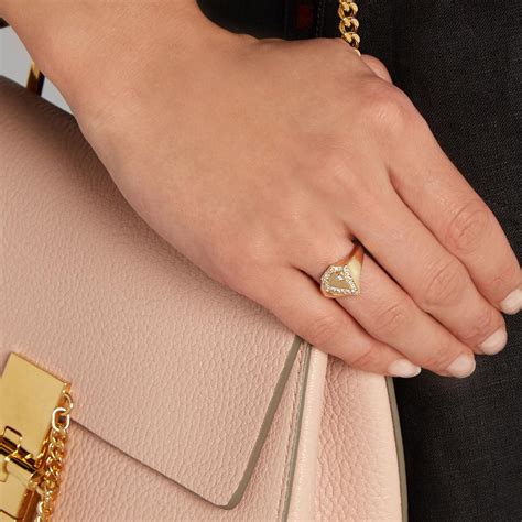 Signet rings for women: the return of a classic | The Jewellery Editor