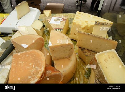 cheese farmers market Stock Photo - Alamy