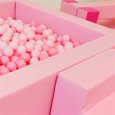 Pink Ball Pit – WOW Party Hire