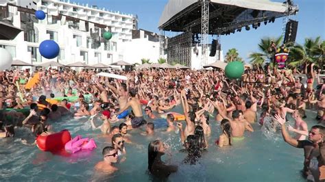 HARD ROCK HOTEL IBIZA - TINIE TEMPAH & LOVEJUICE POOL PARTY - YouTube