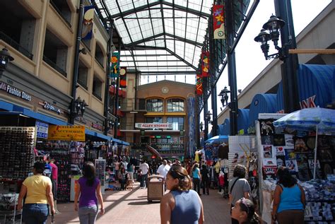 L.A. FASHION DISTRICT SANTEE ALLEY - LOS ANGELES, CALIFORN… | Flickr