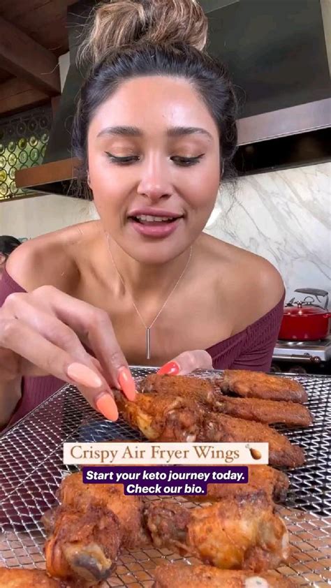 Keto Air Fryer Chicken Wings. in 2022 | Keto recipes, Chicken wing ...