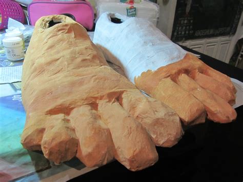 Hobbit Feet Costume : 6 Steps (with Pictures) - Instructables