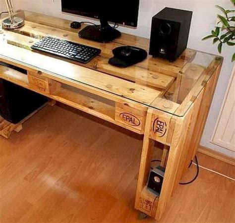 DIY Computer Desk for Beginners - Avantela Home | Perabot palet, Pallet desk, Perabot buatan sendiri