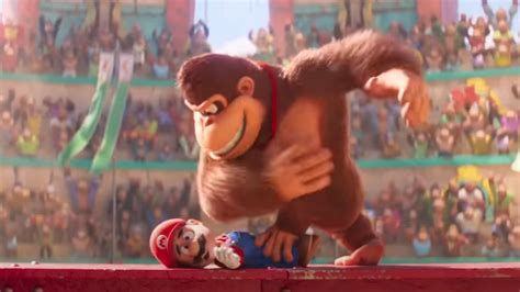 Mario Gets Beat Up by Donkey Kong in New Trailer for Super Mario Br...