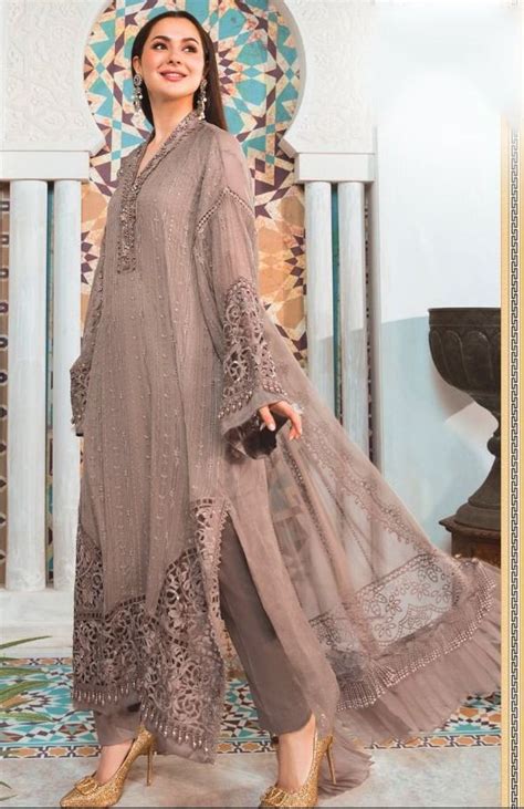 Pakistani Dress For Ladies - Pakistani Suits - SareesWala.com