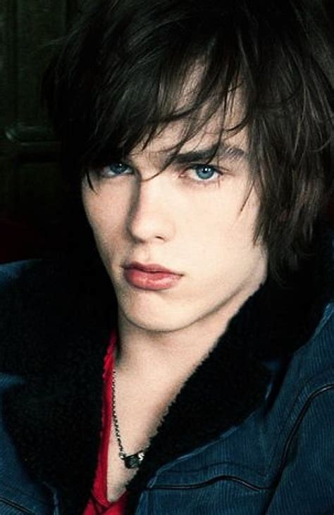 Nicholas Hoult | Nicholas hoult, Nicholas hoult skins, Warm bodies