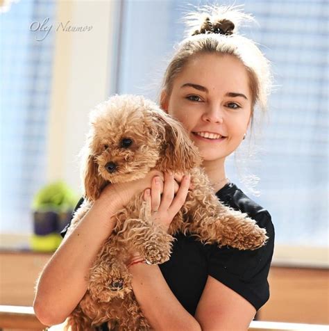 Arina Averina (Russia)🇷🇺 & Hassan. Their coach Irina Viners dog, Novogorsk April 2022 ! Photo by ...