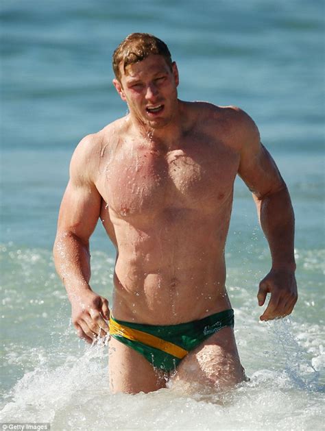 How Wallabies star David Pocock forced himself to do '450 crunches a ...