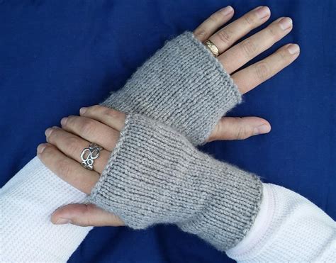 Free Knitting Pattern For Fingerless Gloves - Pattern.rjuuc.edu.np