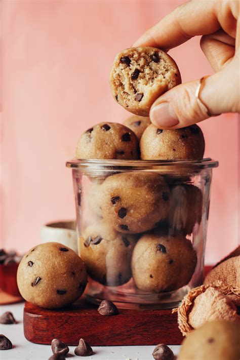 No-Bake Cookie Dough Bites (5 Minutes!) - Minimalist Baker