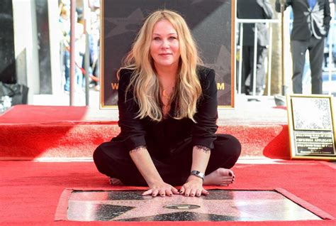 Christina Applegate Tears Up During Hollywood Walk of Fame Ceremony Speech 1 Year After MS Diagnosis