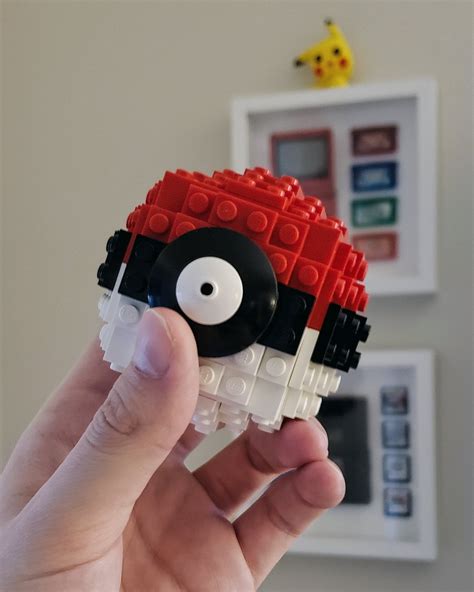 I made a LEGO Poké Ball : pokemon