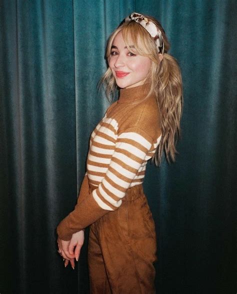 Sabrina Carpenter- Skin music video em 2021