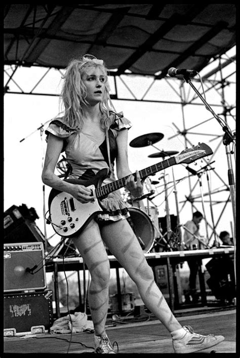 The Slits' Viv Albertine at Alexandra Palace, London 1980 | Punk rock girls, Women in music ...