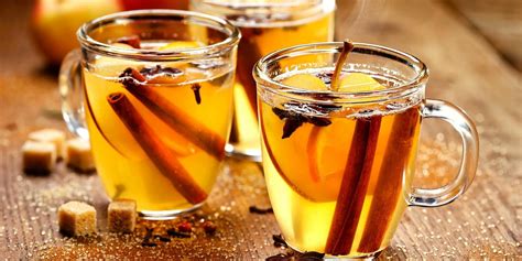 20 Best Fall Cocktails To Help Warm You Up – The Mixer