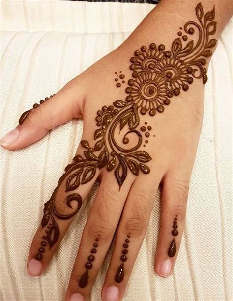 Update 79+ bail mehndi designs for hands latest - seven.edu.vn