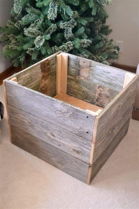 Repurposed Christmas Tree Box in 2020 | Christmas tree box, Pallet wood christmas tree ...