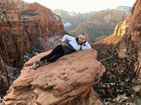 A Guide to Winter Hiking in Zion National Park – halicopter away